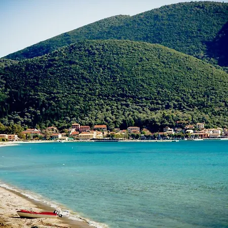 Seafront Luxury With Amazing View Дом отдыха Василики